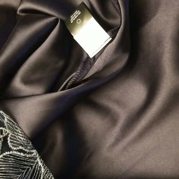 Stunning Tahari navy and white dress NWT - Picture 15 of 15